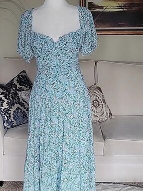 ASTR The Label Floral
Midi Dress small